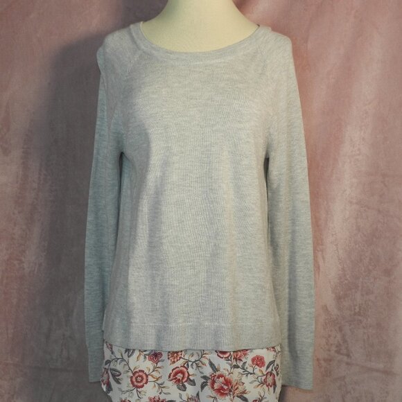 LOFT Sweaters - Womens Grey Floral Sweater Loft Size M